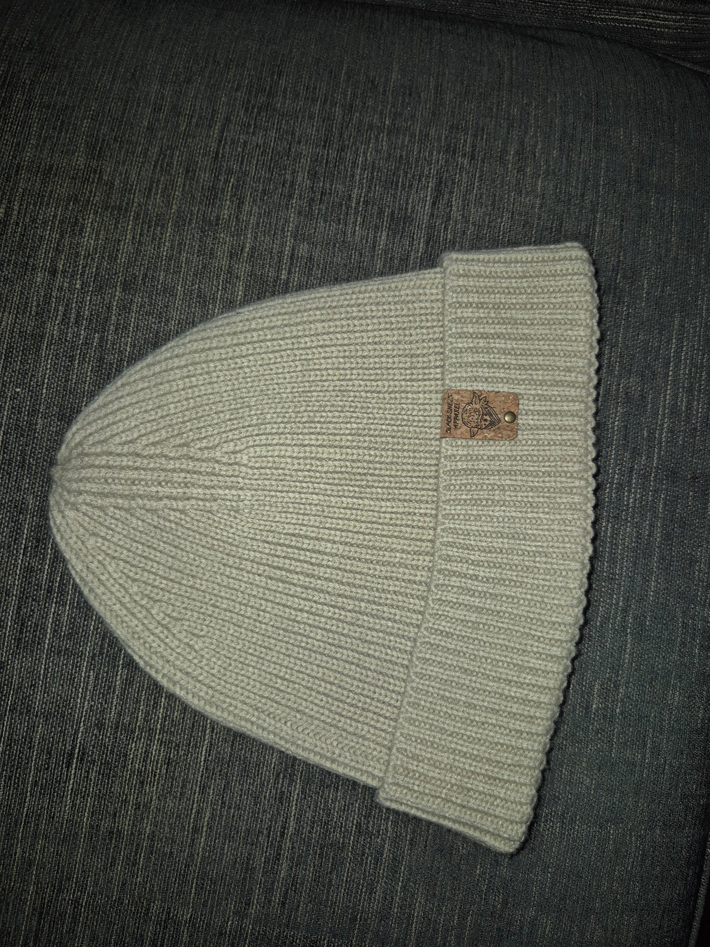 BLACK SHEEP BEANIE HAT