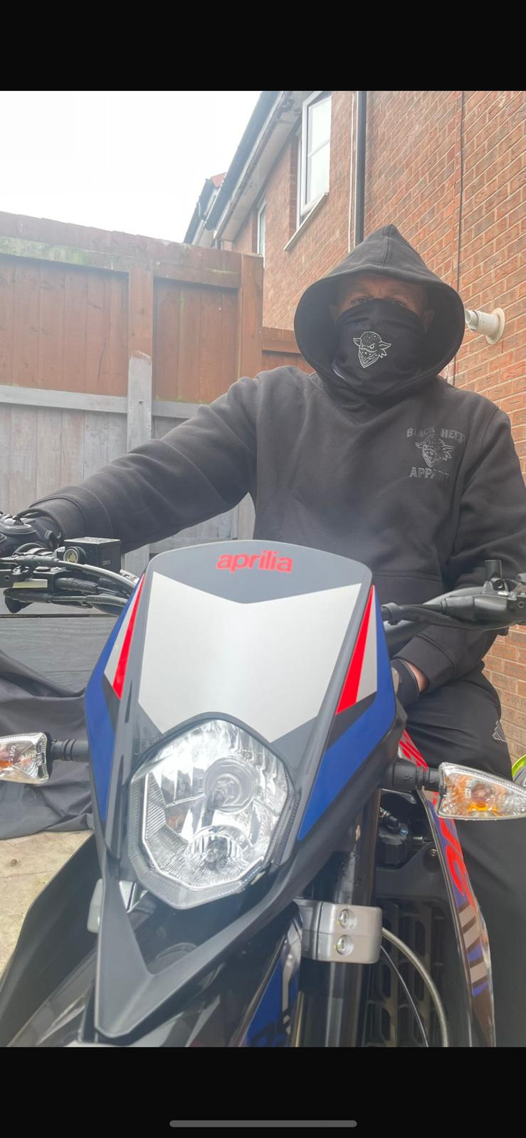 STEALTH HOODIE BLACK ON BLACK